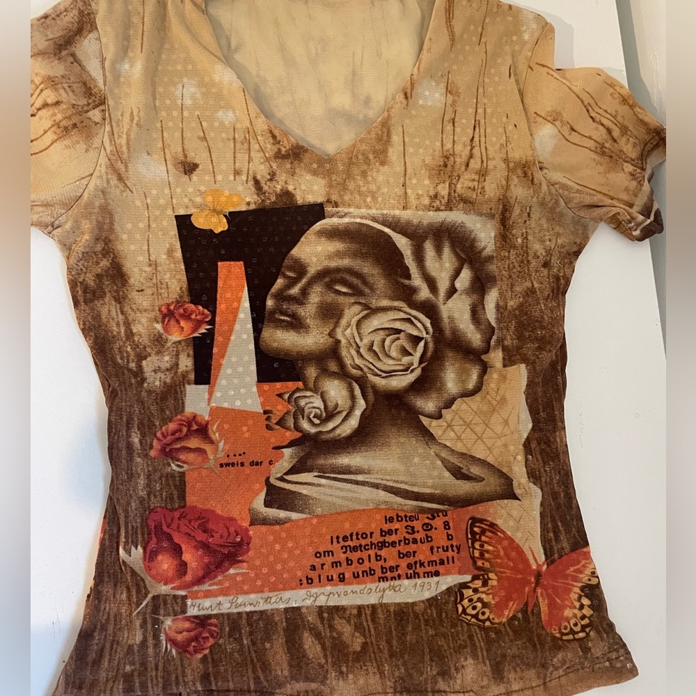 V-Neck Brown Floral Graphic Short Sleeve Tee